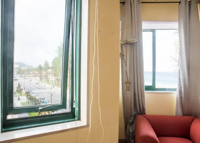 Samil Primera Linea De Playa 2h Vigo